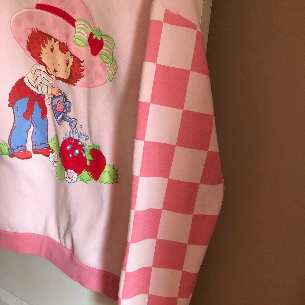 Strawberry Shortcake Hoodie LG Hot Topic - Picture 11 of 11